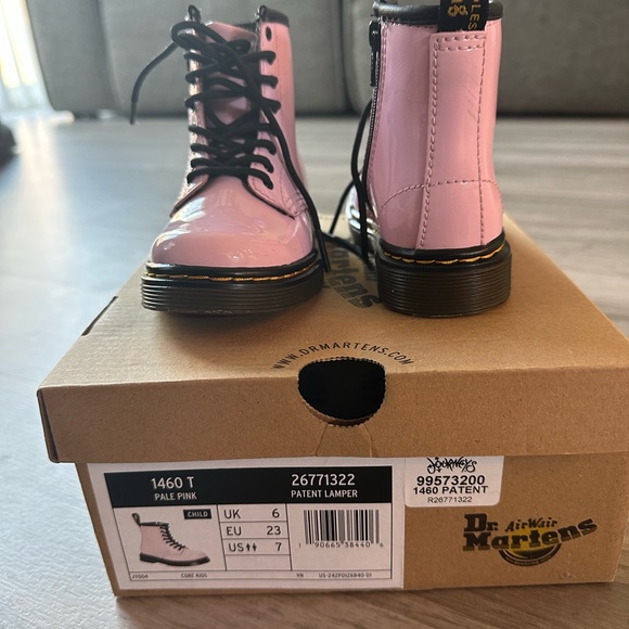 Dr.martens great condition worn 2 times - Picture 3 of 3
